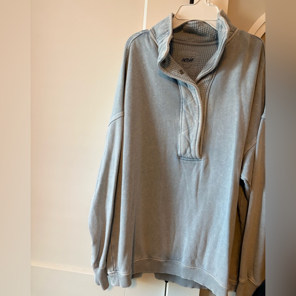 Aerie sweatshirt